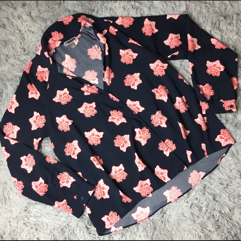 Chelsea28 Navy Floral Top Faux Wrap Size S